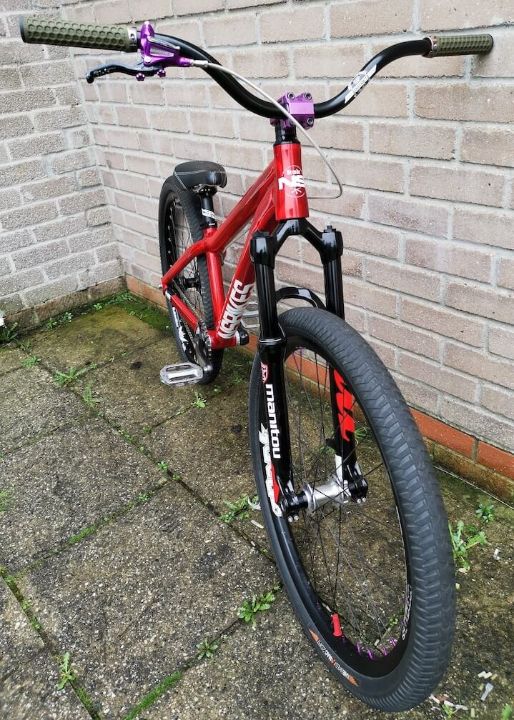 manitou circus dirt jump bike