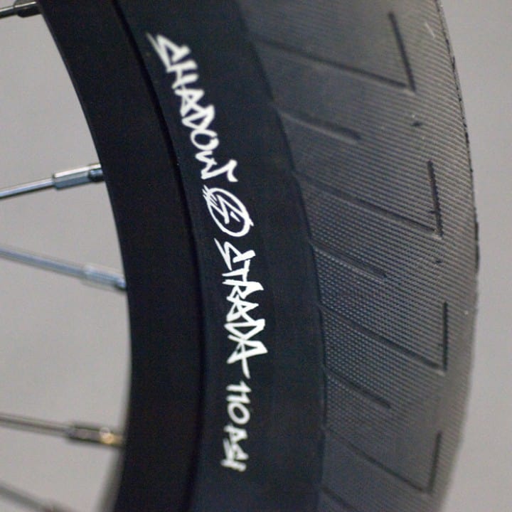 strada nuova bike tire